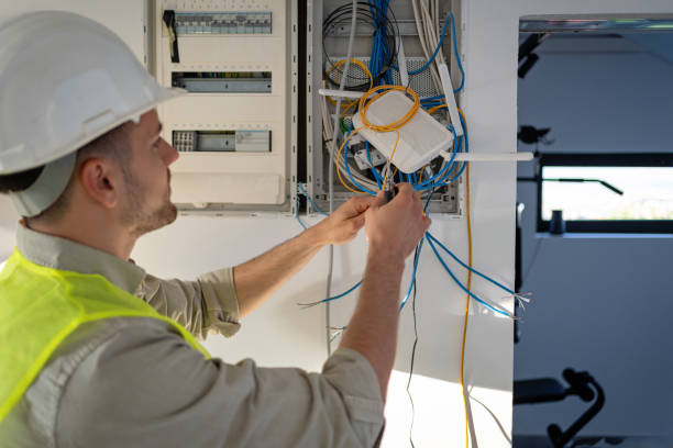 Best Licensed Electrician  in Bay Harbor Islands, FL